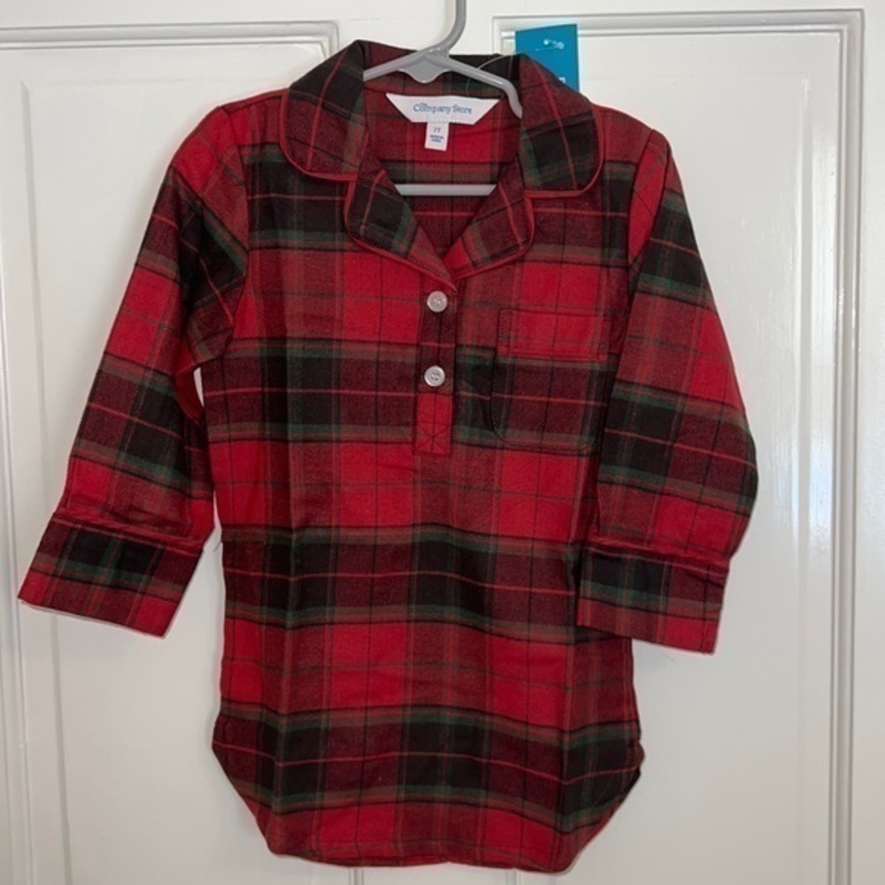 The company store girls Christmas night shirt. Size 2T. NWT